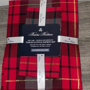 Brooks Brothers Red Tartan Plaid Oblong Tablecloth 60x120 + 10 Napkins 18x18 NWT